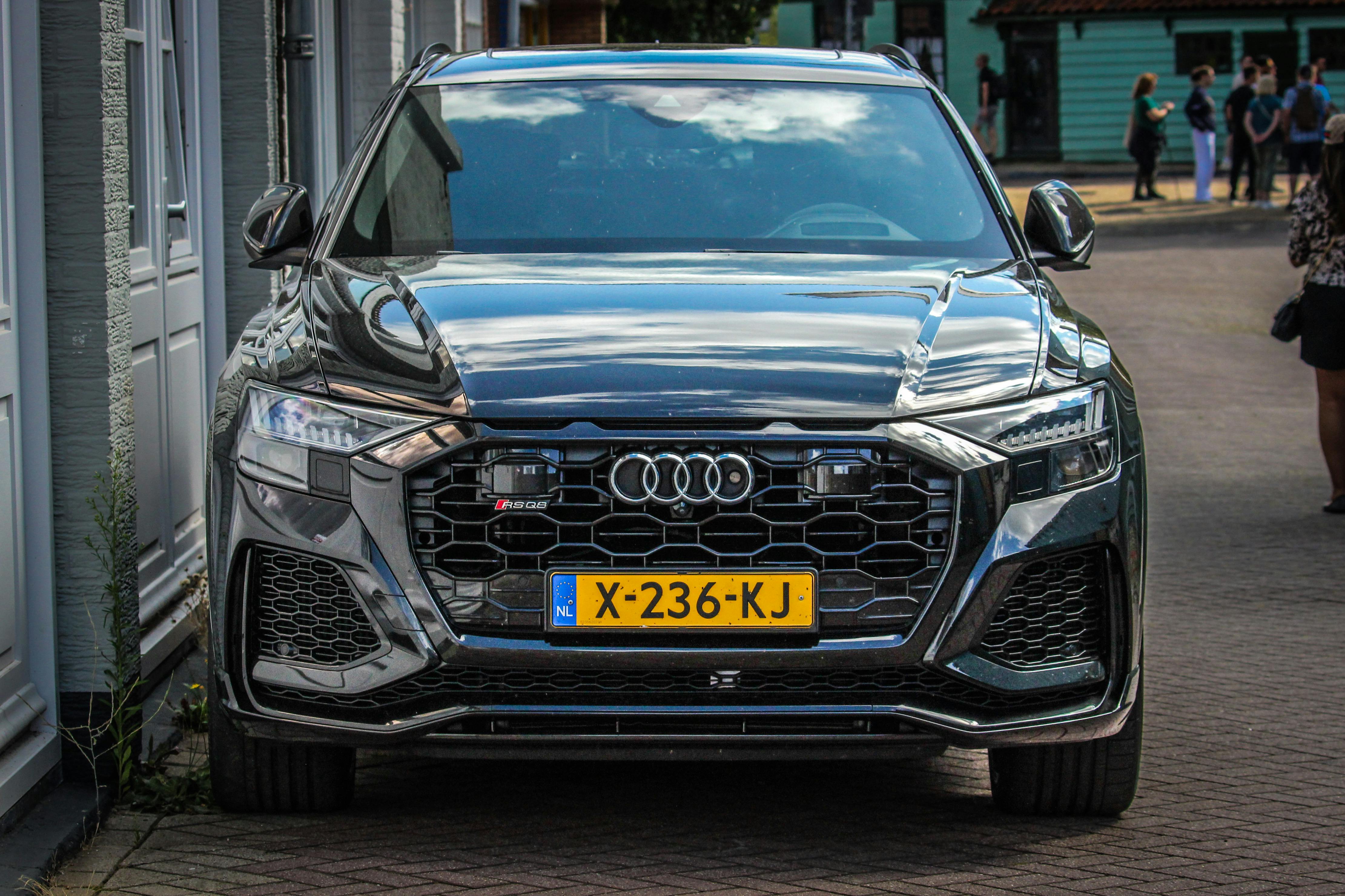 Audi RSQ8